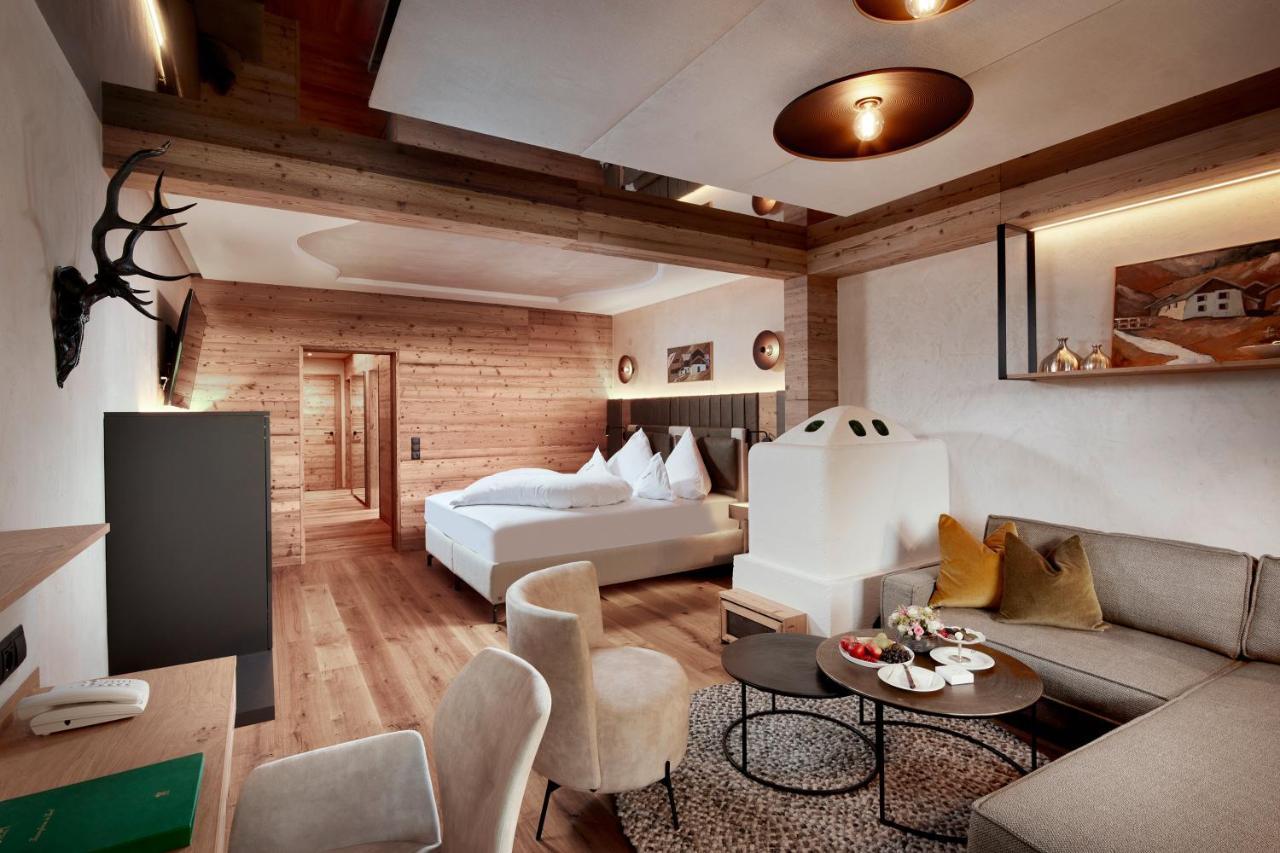 Deluxe Double Room Mountain View